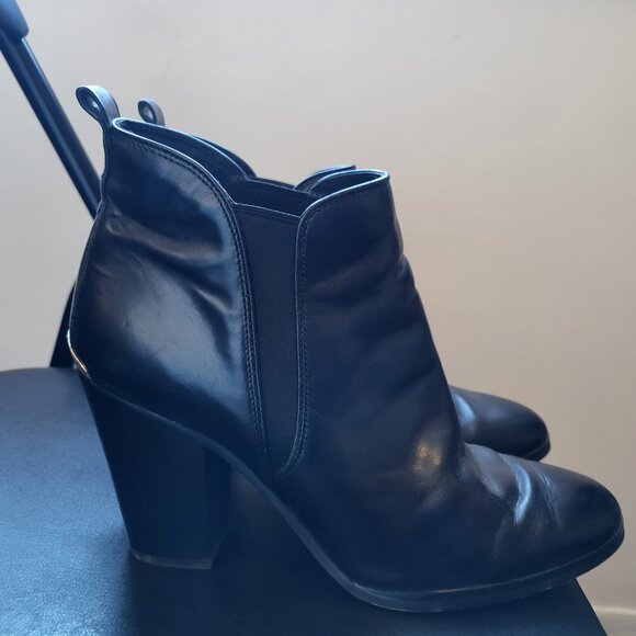 Black leather Michael Kors Heel ankle shoes - Picture 4 of 8